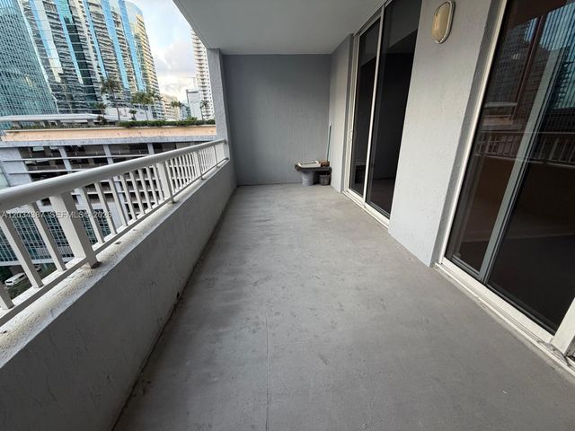 170 SE 14th Street 1406, Miami, FL 33131