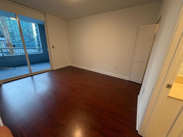 170 SE 14th Street 1406, Miami, FL 33131