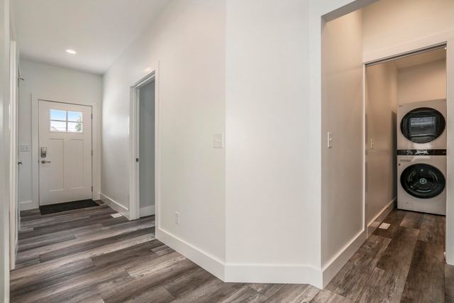 922 N Hill Street, South Bend, IN 46617