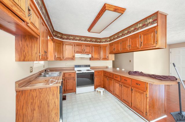 62 Beth Pl, Jackson, TN 38305