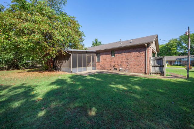 62 Beth Pl, Jackson, TN 38305