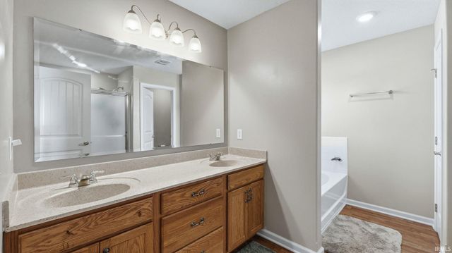 5076 Redwall Rim Passageway, Fort Wayne, IN 46808
