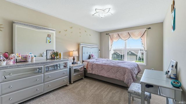 5076 Redwall Rim Passageway, Fort Wayne, IN 46808