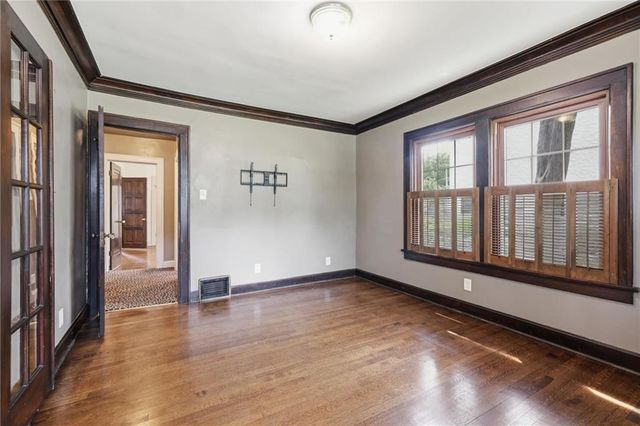1315 W 50th Terrace, Kansas City, MO 64112