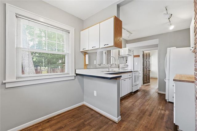 1315 W 50th Terrace, Kansas City, MO 64112
