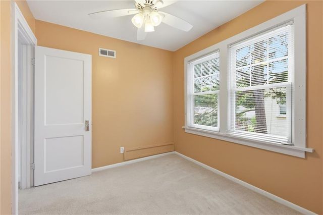 1315 W 50th Terrace, Kansas City, MO 64112