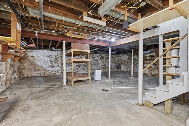 1315 W 50th Terrace, Kansas City, MO 64112
