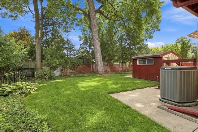 1315 W 50th Terrace, Kansas City, MO 64112