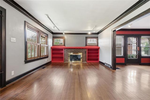 1315 W 50th Terrace, Kansas City, MO 64112