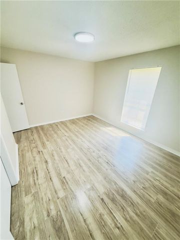 6350 Bay Road, Mobile, AL 36605