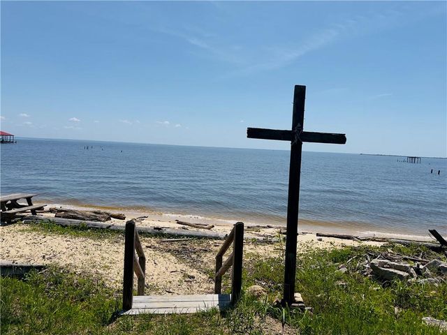 6350 Bay Road, Mobile, AL 36605