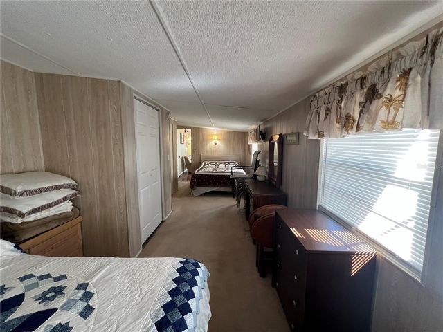 240 BLACKBURN BOULEVARD, North Port, FL 34287