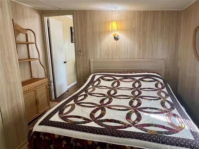 240 BLACKBURN BOULEVARD, North Port, FL 34287