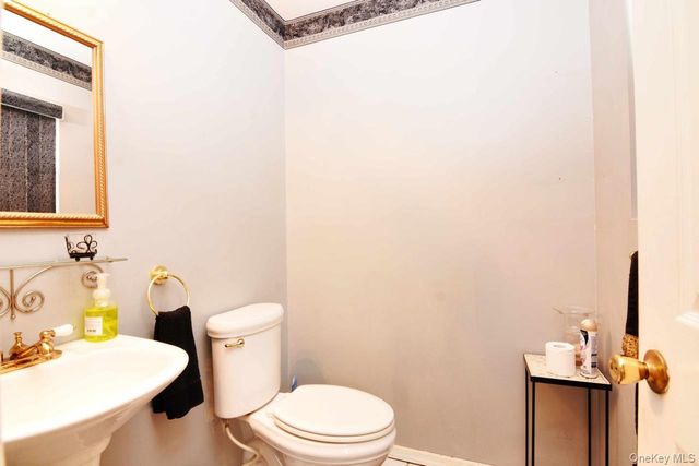 30 1st Avenue, Holtsville, NY 11742
