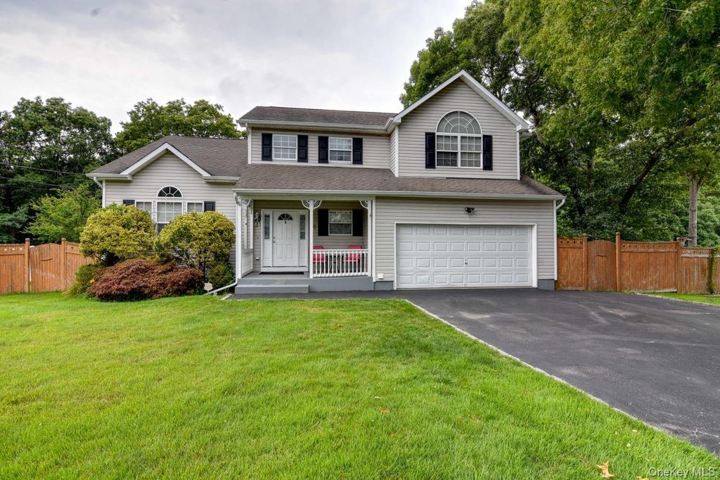 30 1st Avenue, Holtsville, NY 11742