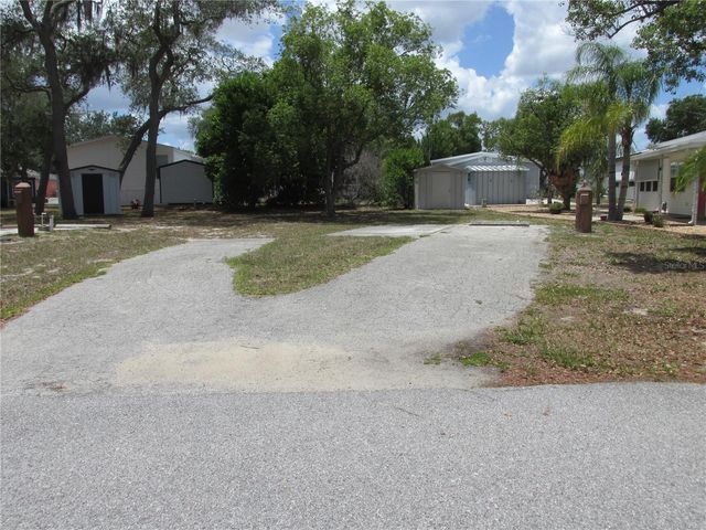 20 SILVER DOCTOR LANE, Lake Wales, FL 33898