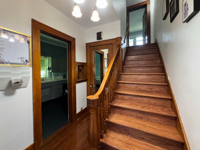 400 Home Park Blvd, Waterloo, IA 50701