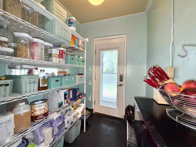 400 Home Park Blvd, Waterloo, IA 50701