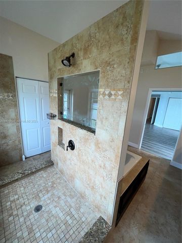 1127 Laguna Springs Dr, Weston, FL 33326