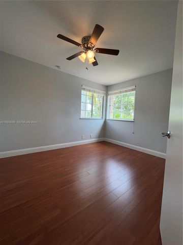 1127 Laguna Springs Dr, Weston, FL 33326