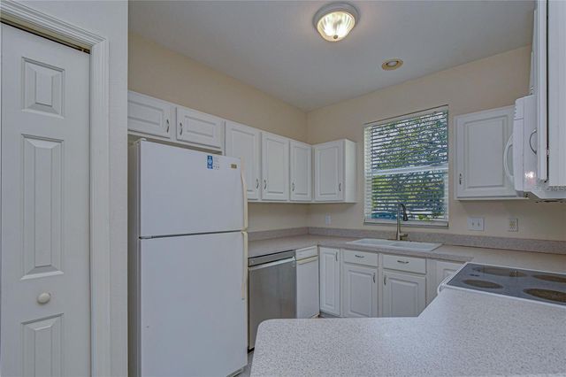 12473 COUNTRY WHITE CIRCLE, Tampa, FL 33635