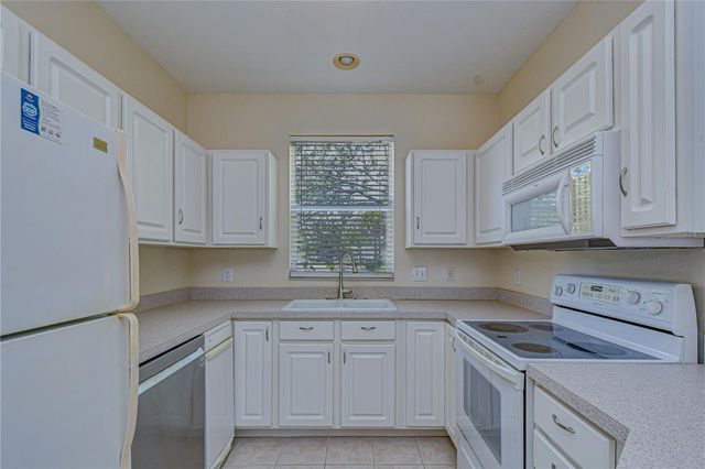 12473 COUNTRY WHITE CIRCLE, Tampa, FL 33635