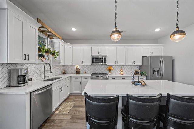 90 VALLEYVIEW LN, Oakland, TN 38060