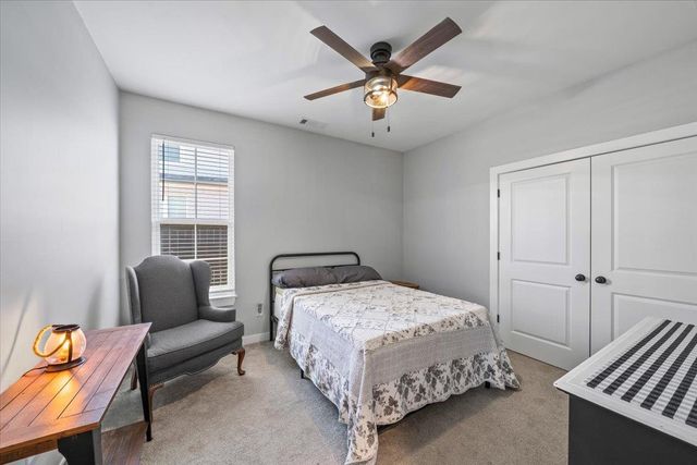 90 VALLEYVIEW LN, Oakland, TN 38060