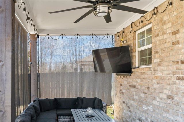 90 VALLEYVIEW LN, Oakland, TN 38060