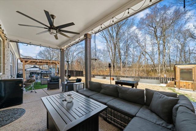 90 VALLEYVIEW LN, Oakland, TN 38060