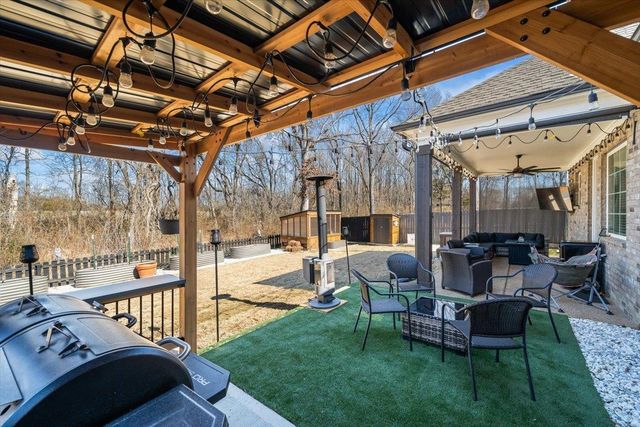 90 VALLEYVIEW LN, Oakland, TN 38060