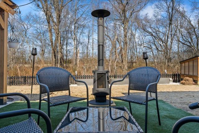 90 VALLEYVIEW LN, Oakland, TN 38060