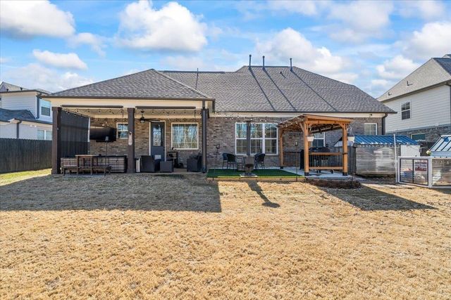 90 VALLEYVIEW LN, Oakland, TN 38060