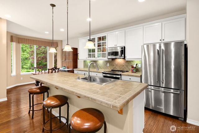 23410 NE 129th Court, Redmond, WA 98053