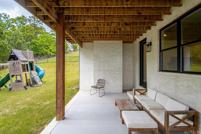 101 War Eagle Drive, Maumelle, AR 72113