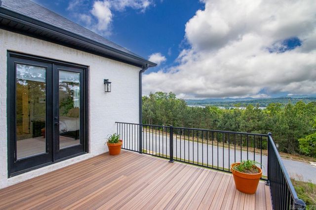 101 War Eagle Drive, Maumelle, AR 72113