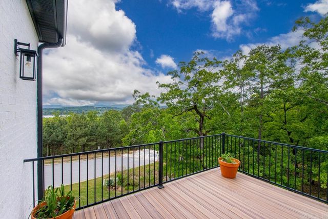 101 War Eagle Drive, Maumelle, AR 72113