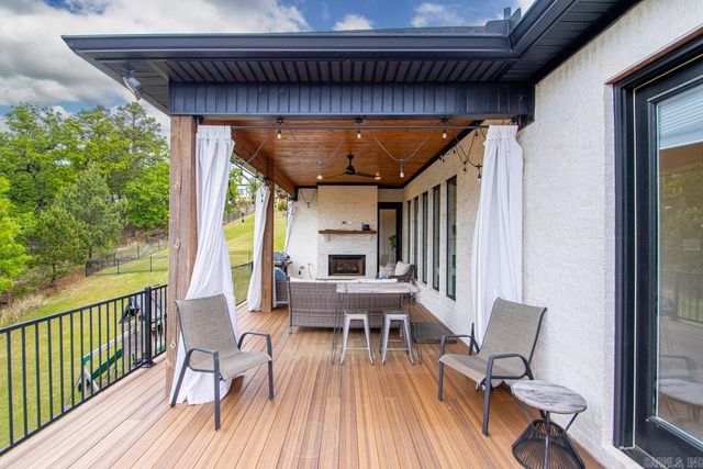 101 War Eagle Drive, Maumelle, AR 72113