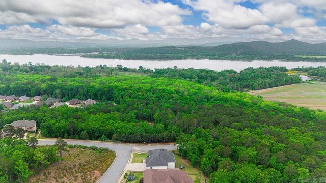 101 War Eagle Drive, Maumelle, AR 72113