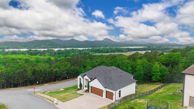101 War Eagle Drive, Maumelle, AR 72113