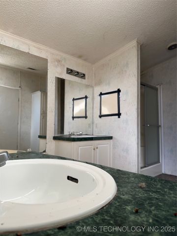 5260 Sawmill Road, Caddo, OK 74729