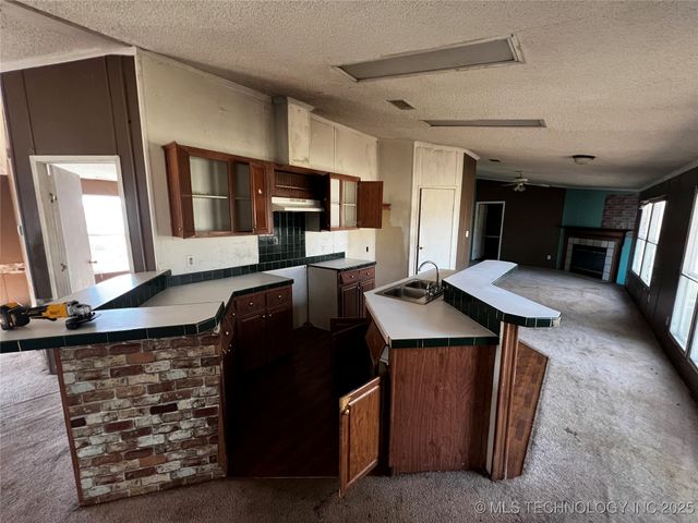 5260 Sawmill Road, Caddo, OK 74729