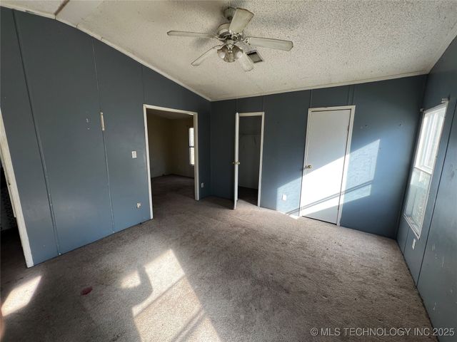 5260 Sawmill Road, Caddo, OK 74729