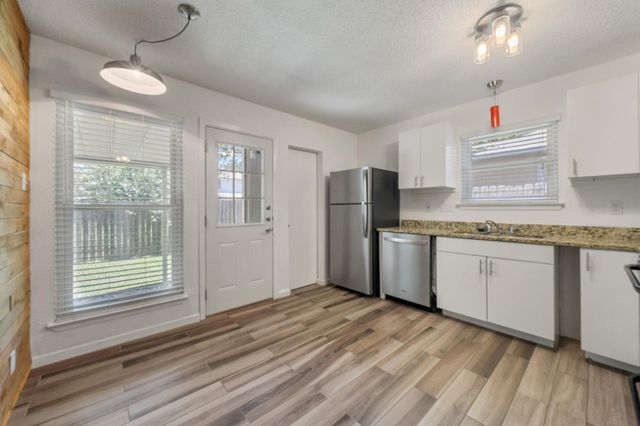 9618 Sugar Hill DR B, Austin, TX 78748