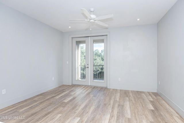 2501 Bienville Boulevard, 135, Ocean Springs, MS 39564