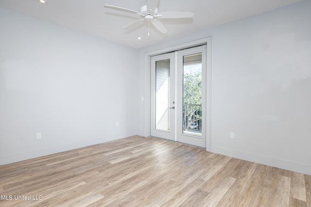 2501 Bienville Boulevard, 135, Ocean Springs, MS 39564