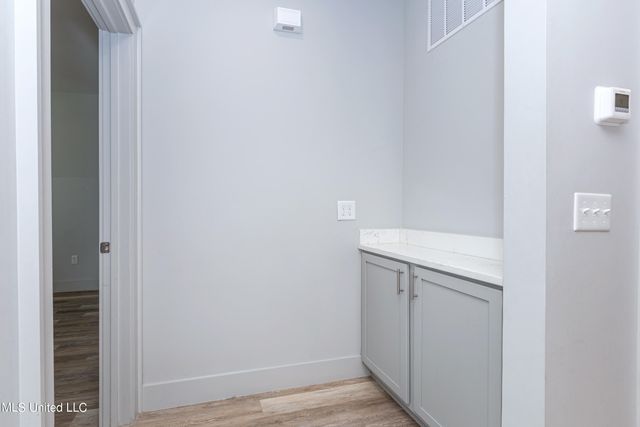 2501 Bienville Boulevard, 135, Ocean Springs, MS 39564