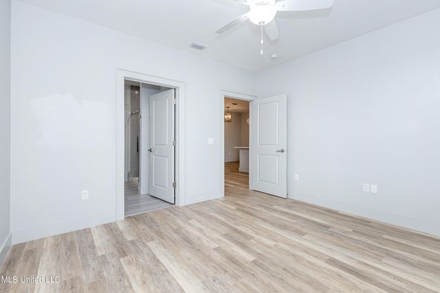 2501 Bienville Boulevard, 135, Ocean Springs, MS 39564