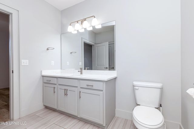 2501 Bienville Boulevard, 135, Ocean Springs, MS 39564