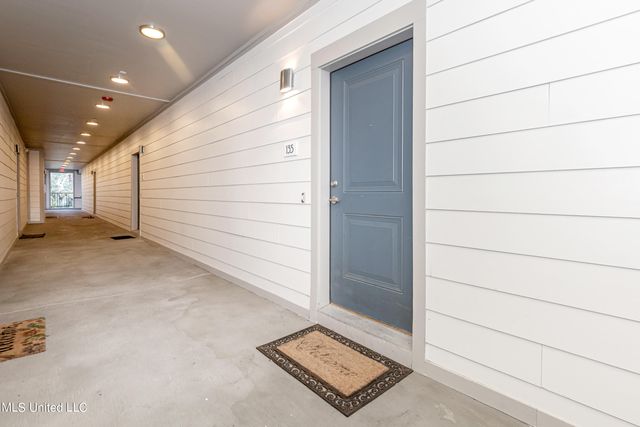 2501 Bienville Boulevard, 135, Ocean Springs, MS 39564